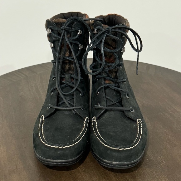 EUC Sperry Top Sider Bootie - Black Suede - Size 9.5 - Picture 5 of 6